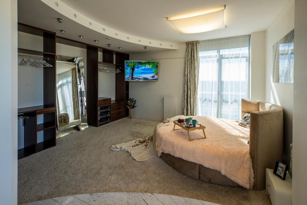 Skyhouse Riga Private Penthouse And Spa מראה חיצוני תמונה